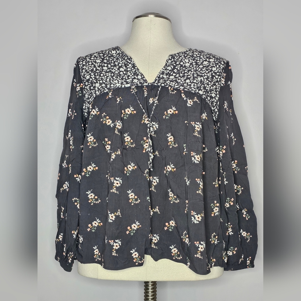 Grey peasant style long sleeve flower top with mixed ditsy floral patterns